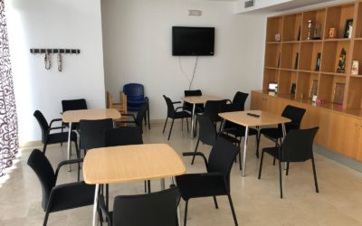 Renovación de mobiliario en el centro de mayores