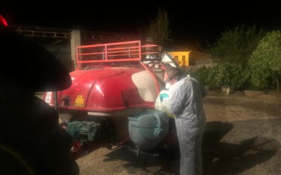 Actuaciones de desinfección en calles con tractor