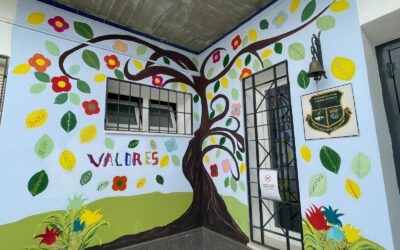 Finalización de murales al aire libre en el CEIP «Santo Tomás de Aquino»